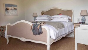 2 chambres, fer et planche Ă repasser, Wi-Fi, draps fournis