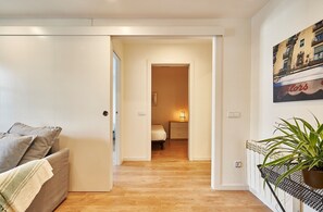 Interior - BeBarceloner Pelayo Apartments - 2 bedrooms, 2 bathrooms (Barcelona)