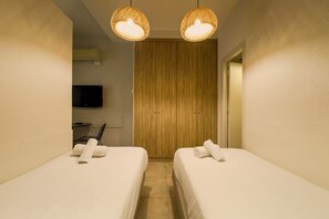 Iron/ironing board, free WiFi, bed sheets - Bebarceloner Sants Estudios A2 (Barcelona)