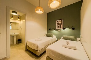 Iron/ironing board, free WiFi, bed sheets - Bebarceloner Sants Estudios A2 (Barcelona)