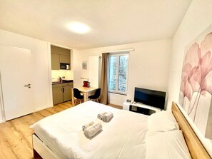 1 chambre, fer et planche à repasser, Wi-Fi, draps fournis