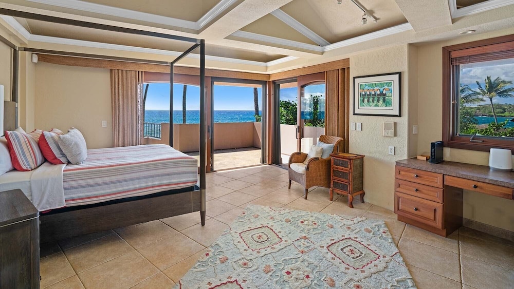 View of Paradisio Ho'o Kumu By Parrish Kauai - Elite Oceanfront Home sleeps 14 ...
