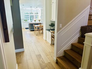 Interior - Amazing large home close in Portland with pool and sauna! (Portland)