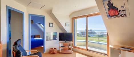 4 bedrooms, free WiFi