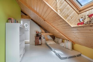 3 bedrooms, free WiFi