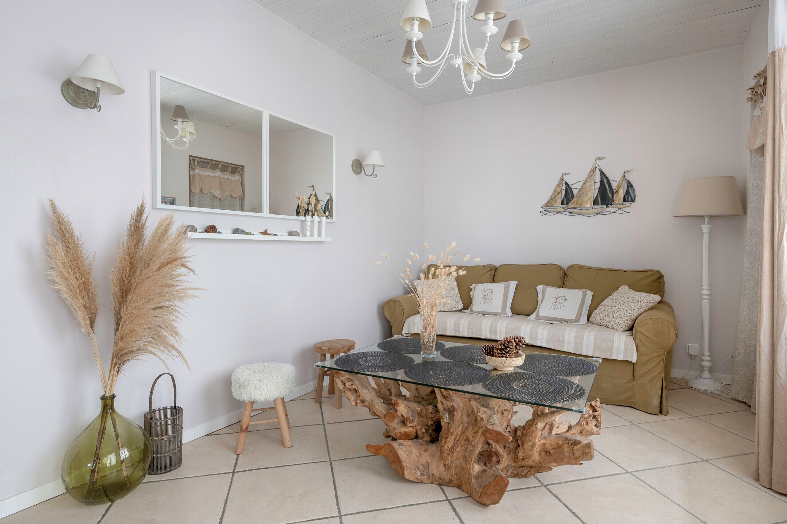 Télévision, cheminée