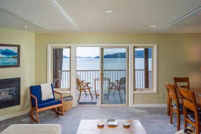 Ocean Mist - Ocean-front, Hiking at your doorstep, Close to Town