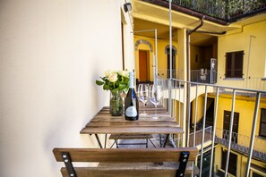 Exclusive Apartment | Balcony - The Goose House (Como)