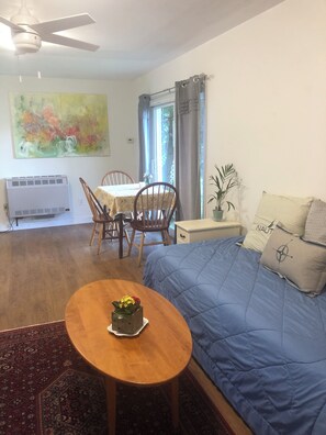 Interior - Camden 2 BR 1 BA, 1.4 miles from camden center. Stars and peepers and fireflies! (Camden)