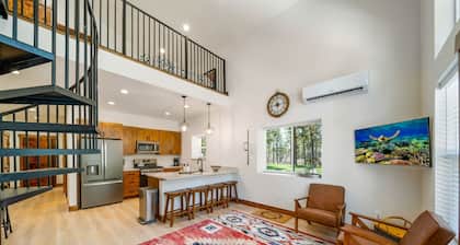 The Loft at Golden Meadows Farm - Ideally located between Durango and Pagosa