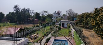 Farm house for Party with Pool 5bhk