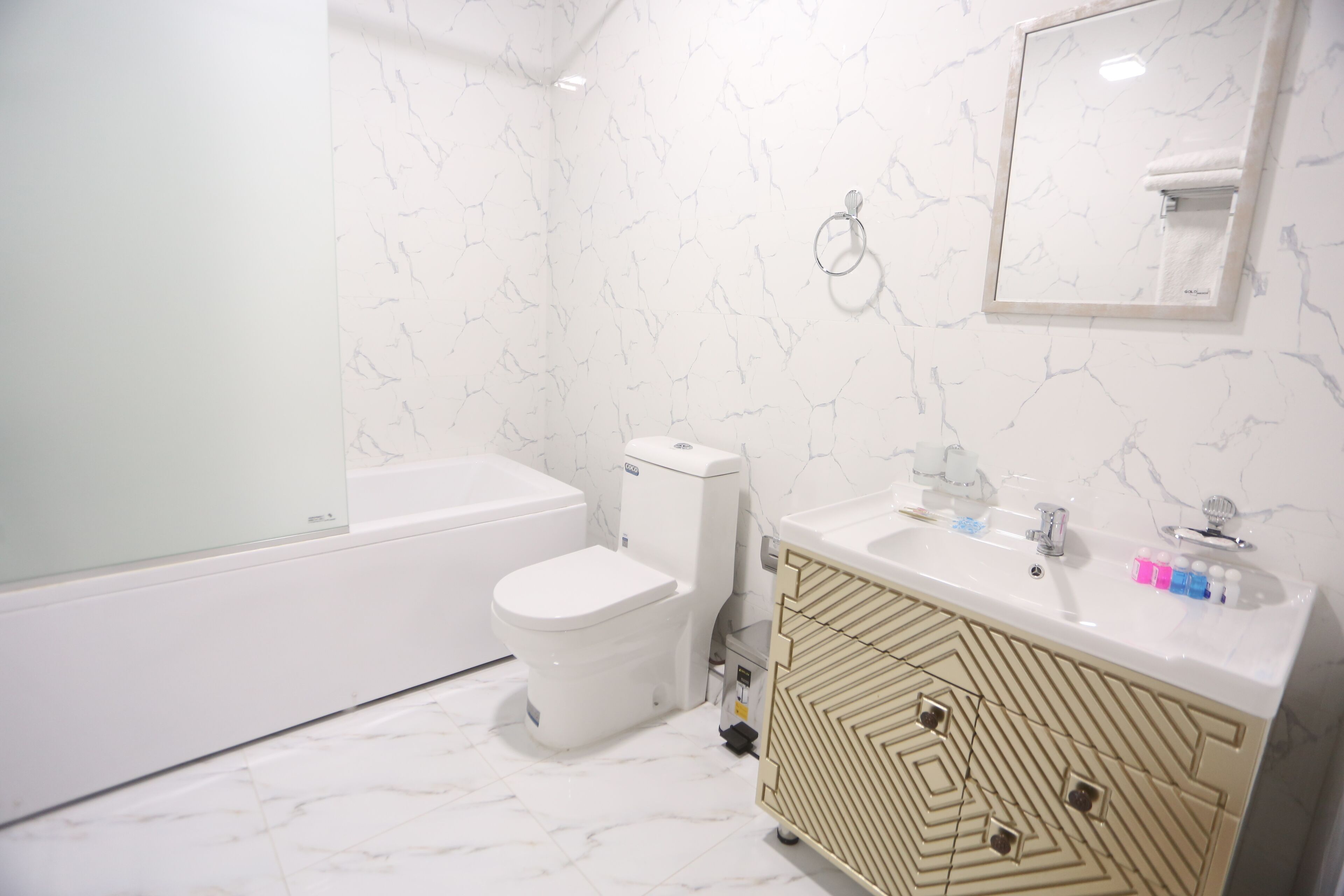 舒適雙人房 | 浴室 | 免費梳洗用品、風筒、拖鞋