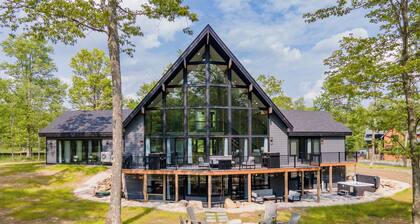 Stylish Golf Retreat w/ Pool & Hot Tub