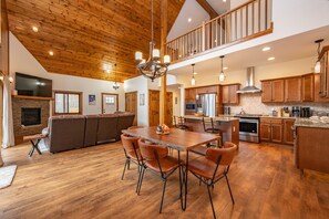 Interior - Forest Hideaway Near Lake & Wisp Resort w/ Hot Tub (McHenry)