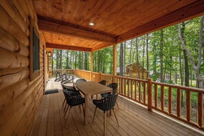 Outdoor dining - New! Wisp-Area Dog Friendly Hideaway w/ Fire Pit (McHenry)