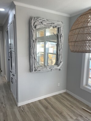 Interior - AMAZING WATERFRONT HOME WITH HOT TUB. BOTH HAVE EXTENSIVE VIEWS OF THE LAKE (Cookson)