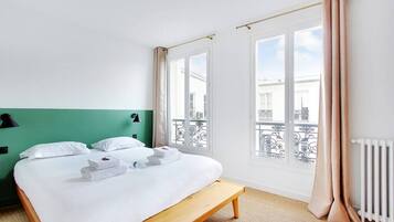 3 chambres, fer et planche à repasser, lit parapluie, Wi-Fi