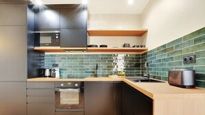 Private kitchen - Superb Appartement: 3br/8p - Père Lachaise (Paris)