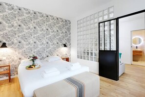 1 bedroom, iron/ironing board, WiFi, bed sheets - Charming Appart 4p/1br Le Marais (Paris)