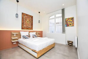 3 bedrooms, iron/ironing board, travel crib, WiFi