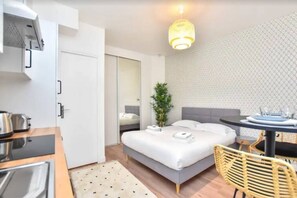 1 camera, ferro/asse da stiro, Wi-Fi, lenzuola