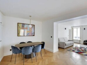 Dining - Amazing Apartment - 8p/3br -sentier/bonne-nouvelle (Paris)