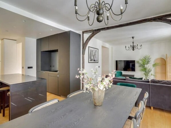 Dining - Amazing Apartment - 8p/3br - Sentier (Paris)