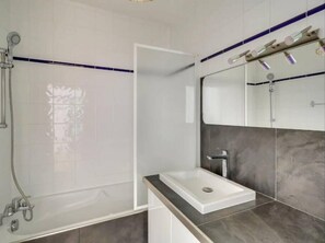 Hair dryer, towels - Amazing Apartment - 8p/3br - Sentier (Paris)