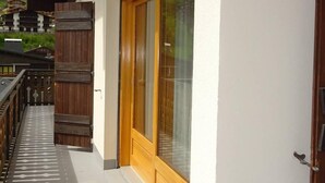 Exterior detail - Wifi, 300m from shops, 2nd floor, view village, balcony, parking, 60m², Les Gets (Les Gets)