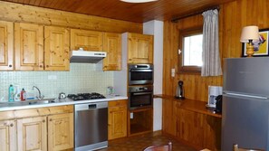 Coffee/tea maker, fridge, microwave, oven - Wifi, 10m from resort center, 3rd floor, balcony, 54m², Les Gets (Les Gets)