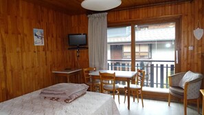 WiFi, bed sheets - Wifi, 200m from ski lifts, 4th floor, 21m², Les Gets (Les Gets)