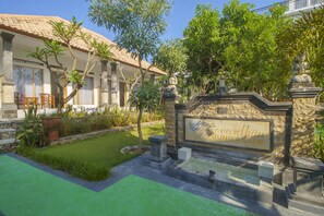 Front of property - Govardhan Bungalow (Penida Island)