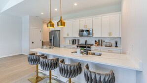 Coffee/tea maker, fridge, microwave, stovetop - 7 Mi to Downtown: Luxe Chicago Condo (Chicago)