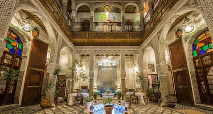Riad Sara is An ancient piece of art founded in the 17th century,