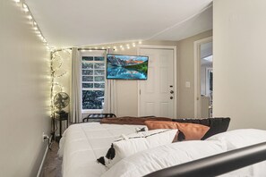 2 soverom, strykejern/-brett, wi-fi og sengetøy