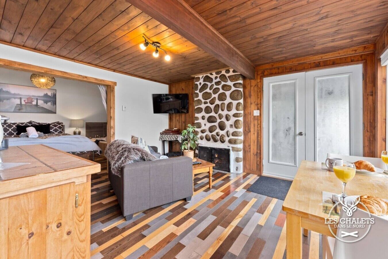 1 chambre, lit parapluie, Wi-Fi, draps fournis