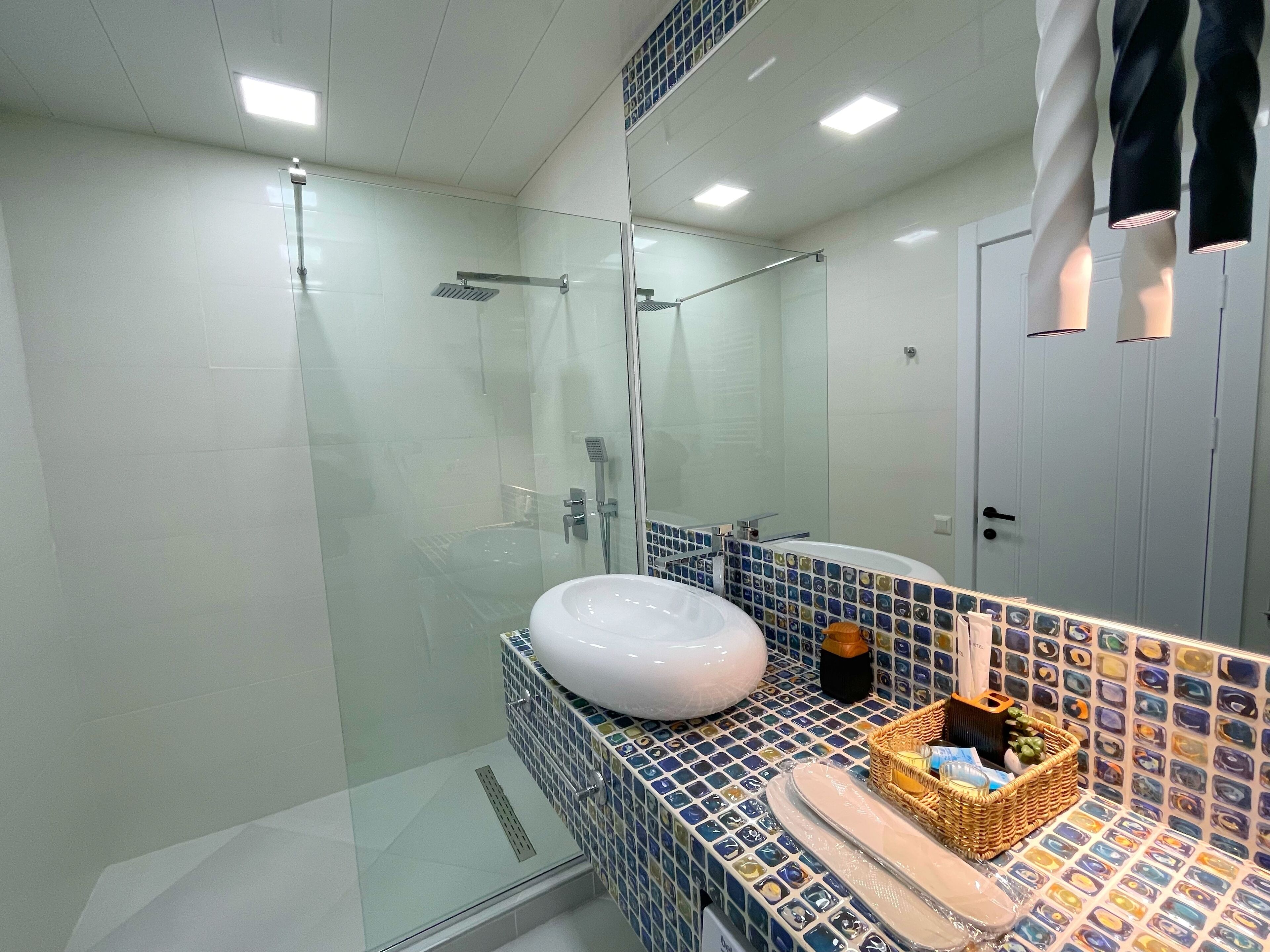 Luxury Apartment, City View | Bathroom | Rainfall showerhead, hair dryer, slippers, bidet