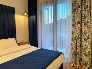 Appartement luxueux, vue sur la ville | 1 chambre, literie de qualité, lit avec matelas en mousse à mémoire