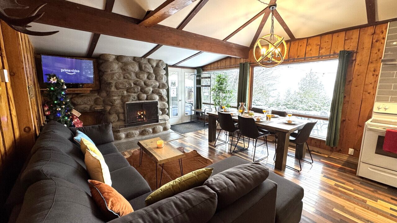 Télévision, cheminée