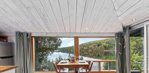Chalet intime bord du lac à louer dans les Laurentides — Lac Sarrazin, Sainte-Lucie-des-Laurentides