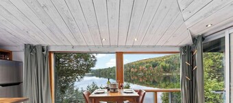 Chalet intime bord du lac à louer dans les Laurentides — Lac Sarrazin, Sainte-Lucie-des-Laurentides