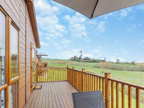 Terrace/patio - 2 bedroom accommodation in Kinlet, near Bewdley (Kinlet, near Bewdley)