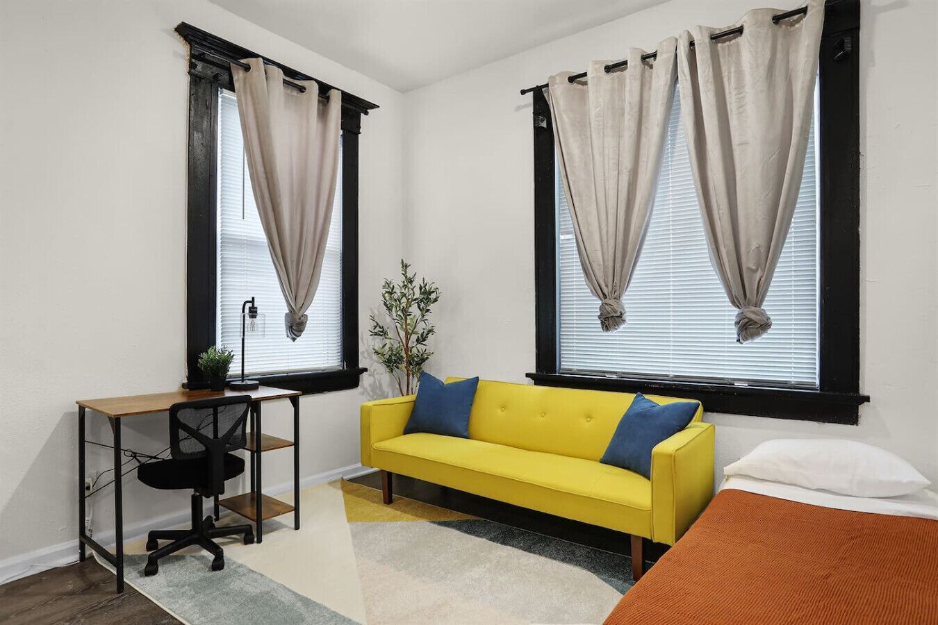 Smart TV, fireplace, video games, offices