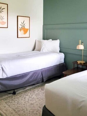 2 chambres, fer et planche à repasser, Wi-Fi gratuit, draps fournis