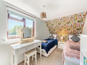 3 bedrooms, free WiFi, bed sheets