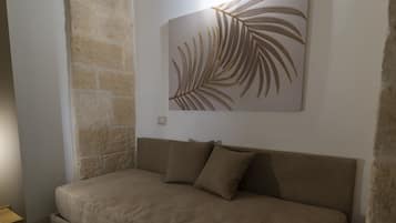 3 bedrooms, premium bedding, pillow-top beds, minibar