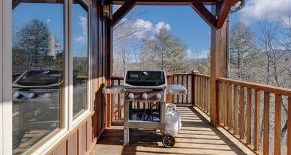 Mountain Top Lodge with Incredible Views