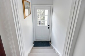 Interior - Jones St Jewel, Charming | Central | Pet-Friendly! (Savannah)