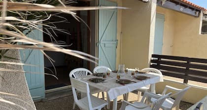 PL070 103 Maison cabine mezzanine 6 couchages PORT LEUCATE NATURISME