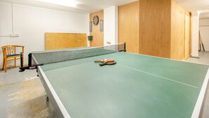 Game room - 5 bedroom accommodation in llanafan/Aberystwyth (llanafan/Aberystwyth)